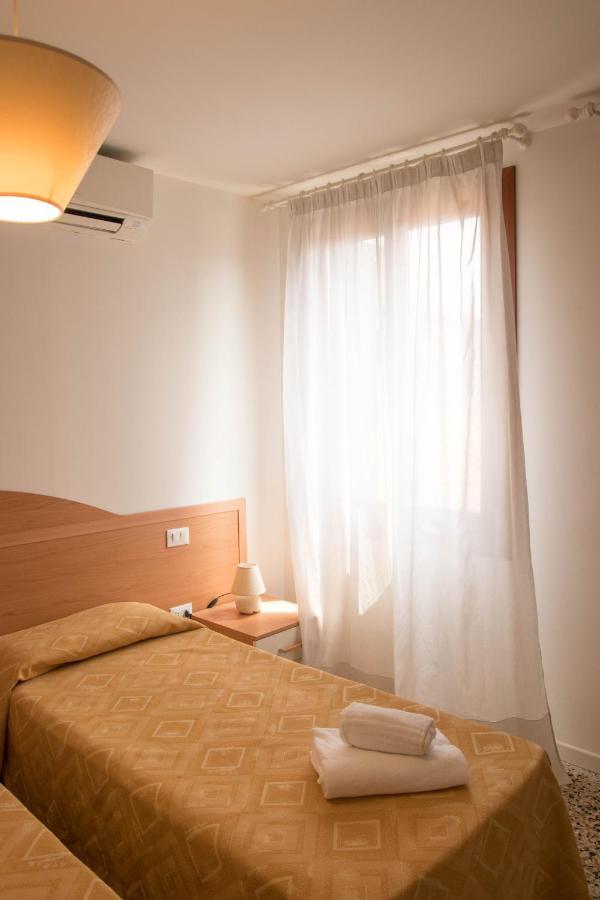 Sweet Balcony - Campo S.giacomo Dell'orio Apartamento Veneza